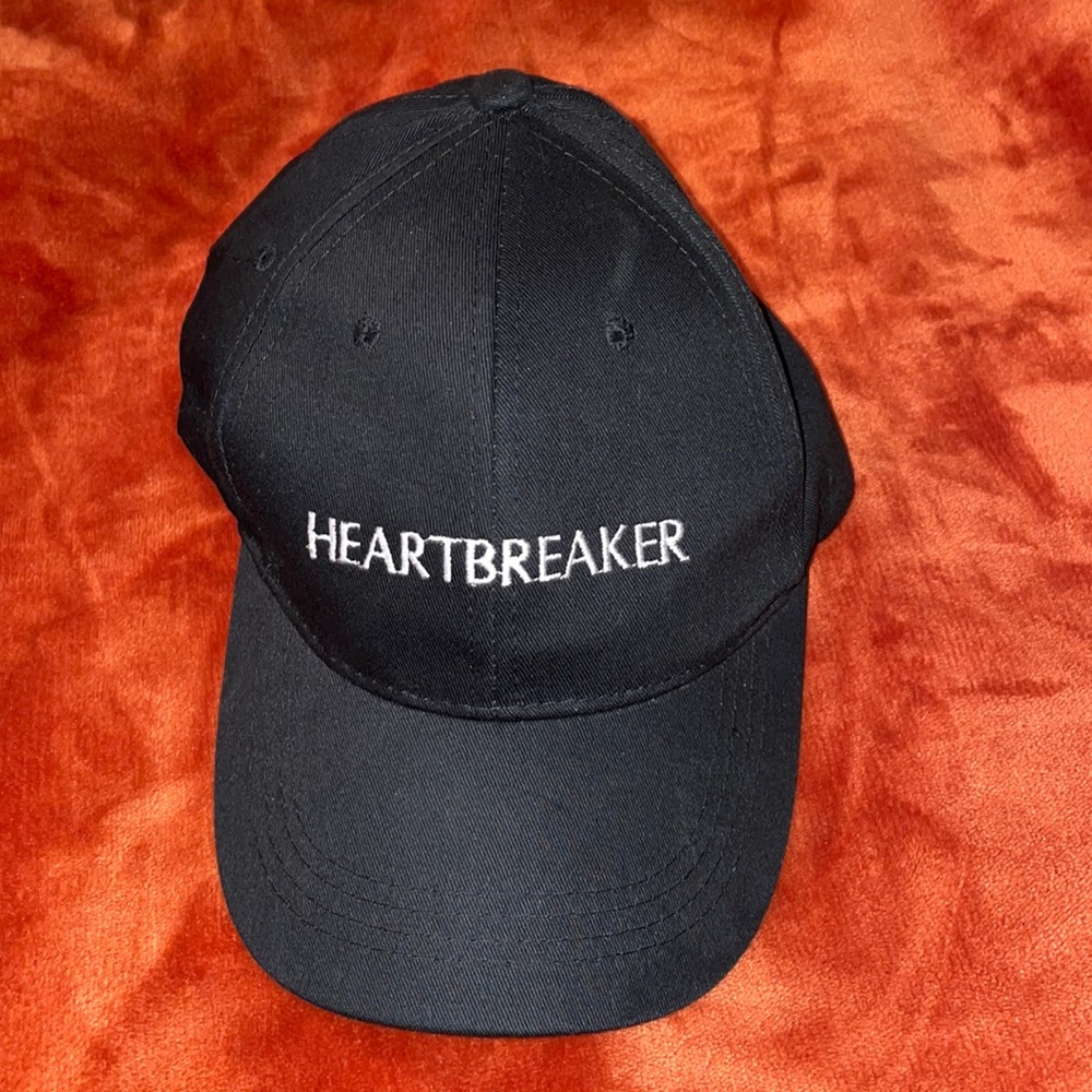 “Heartbreaker” adjustable cap.